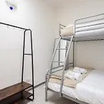 Διαμέρισμα Stylish & Colorful Open Space - Sleeps 5