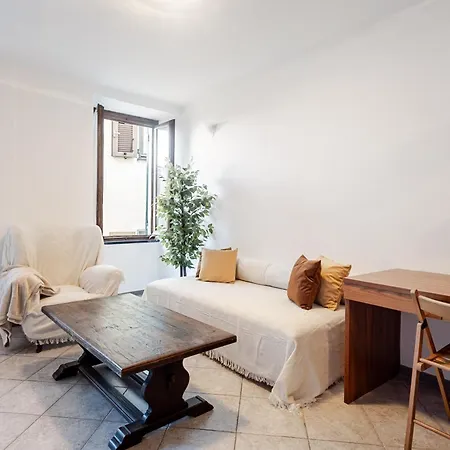 Stylish & Colorful Open Space - Sleeps 5